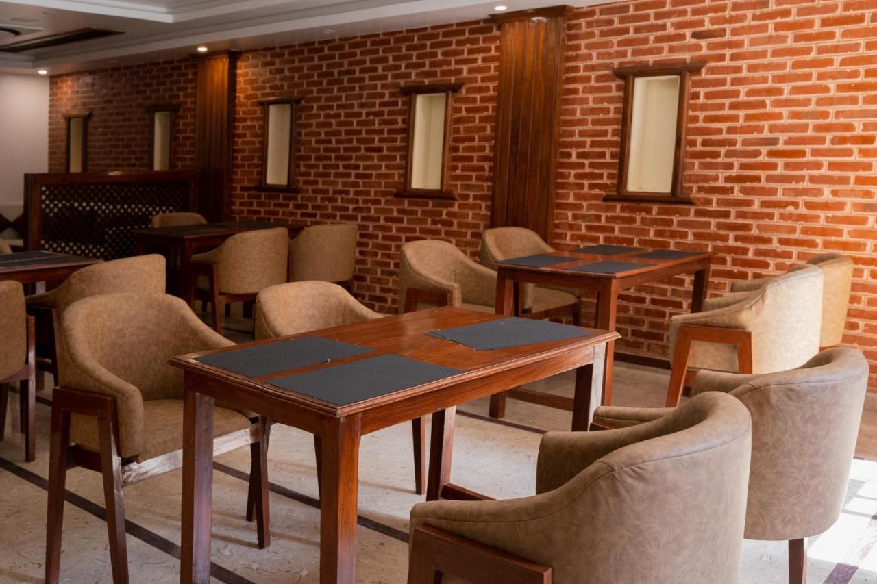 Hotel Kailash Kutee Kathmandu Exterior photo